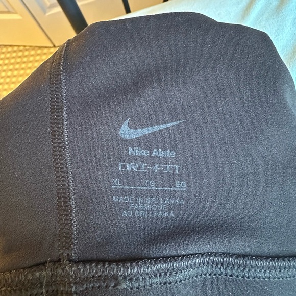 Nike Alate Sports Bra size XL - Picture 3 of 3
